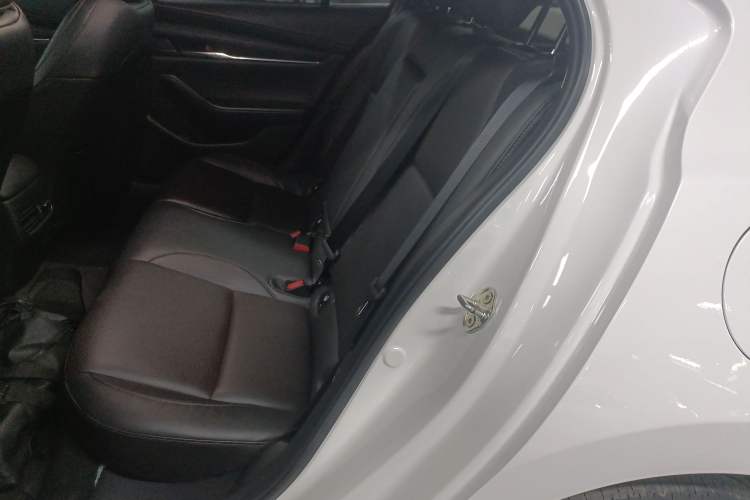 Used Mazda 3 Axela 2021 2.0L Automatic Zhiya Edition Left Rear Seat