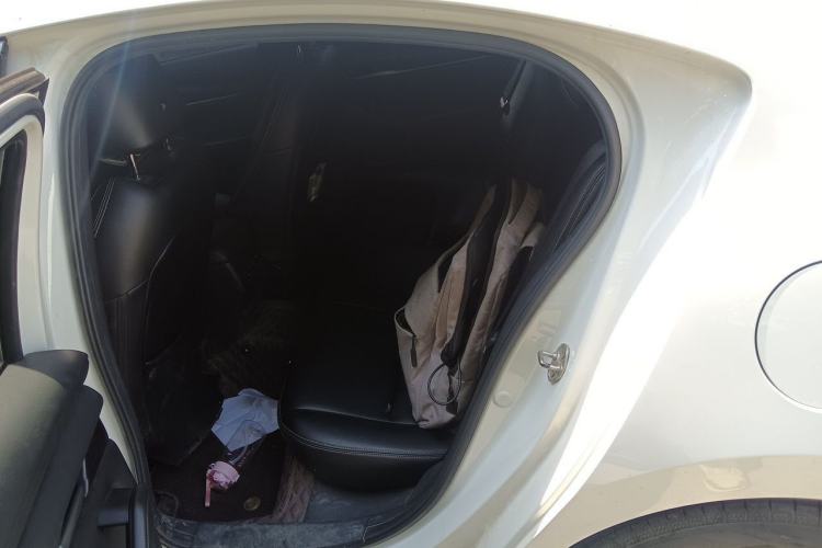Used Mazda 3 Axela 2021 1.5L Automatic Zhiyue Edition Left Rear Seat