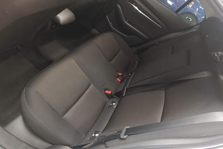 Used Mazda 3 Axela 2021 2.0L Automatic ZhiXuan Edition Left Rear Seat