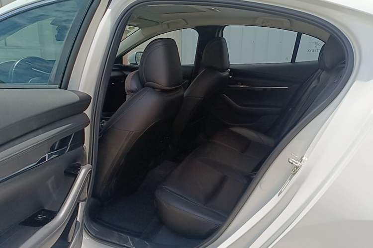Used Mazda 3 Axela 2021 2.0L Automatic Zhiyao Edition Left Rear Seat