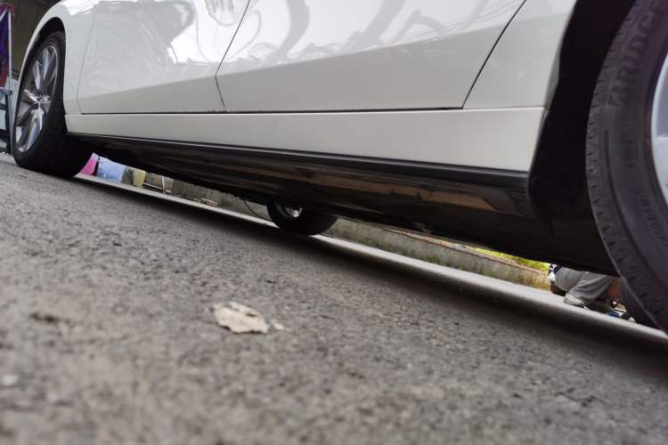 Used Mazda 3 Axela 2021 2.0L Automatic Zhiya Edition Left Side Sill