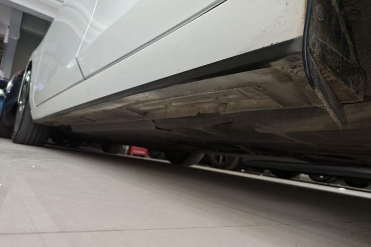 Used Mazda 3 Axela 2021 2.0L Automatic ZhiXuan Edition Left Side Sill