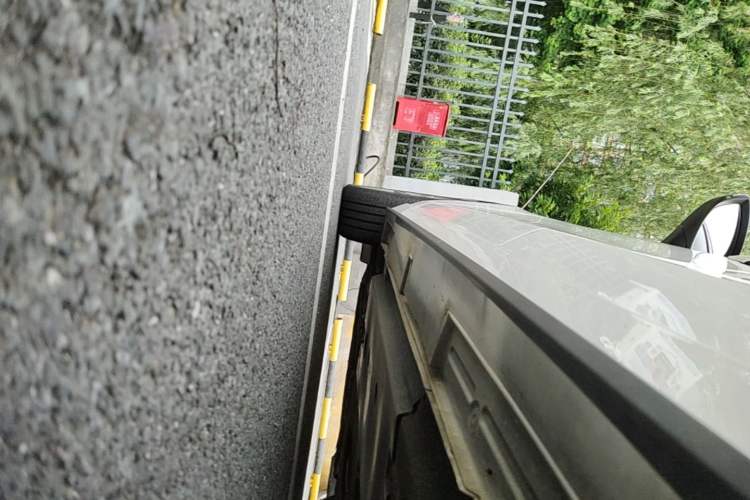 Used Mazda 3 Axela 2021 2.0L Automatic ZhiXuan Edition Left Side Sill