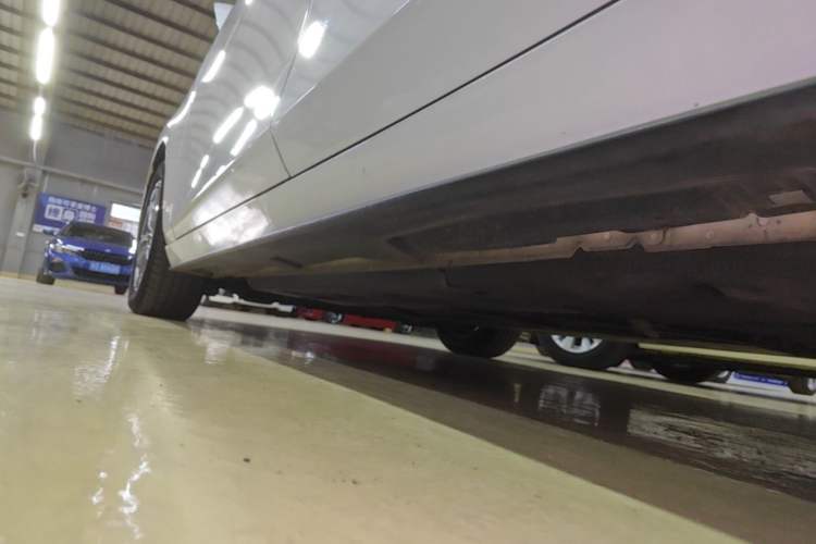 Used Mazda 3 Axela 2021 2.0L Automatic Zhiqing Edition Left Side Sill