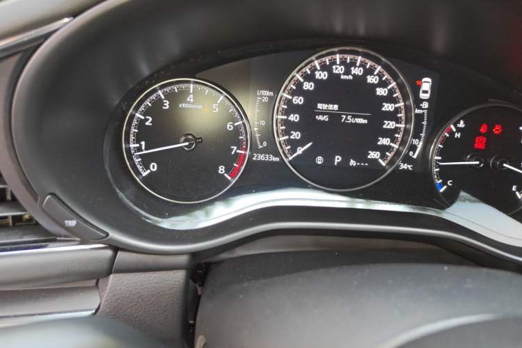 Used Mazda 3 Axela 2021 2.0L Automatic Zhiya Edition Odometer Close Up