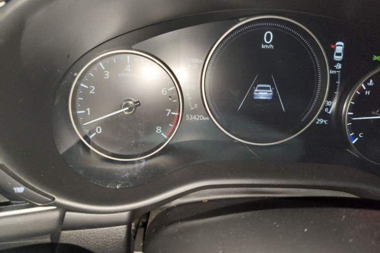 Used Mazda 3 Axela 2021 1.5L Manual ZhiMei Edition Odometer Close Up