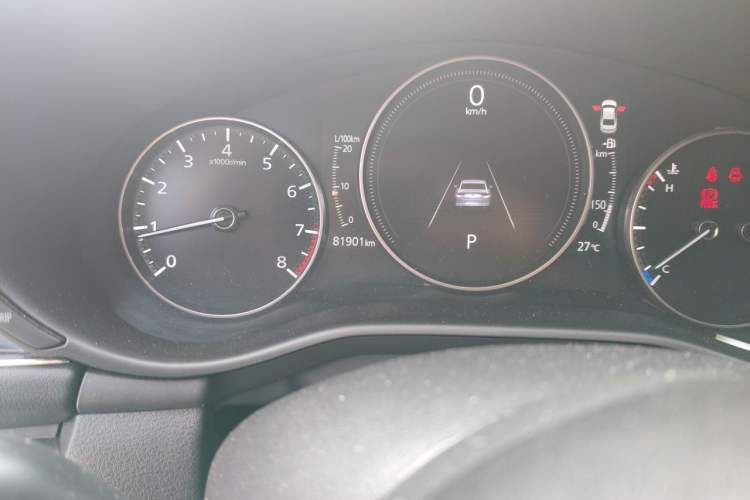 Used Mazda 3 Axela 2021 2.0L Automatic Zhiya Edition Odometer Close Up