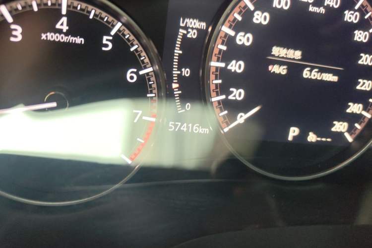 Used Mazda 3 Axela 2021 1.5L Automatic Luxury Version Odometer Close Up