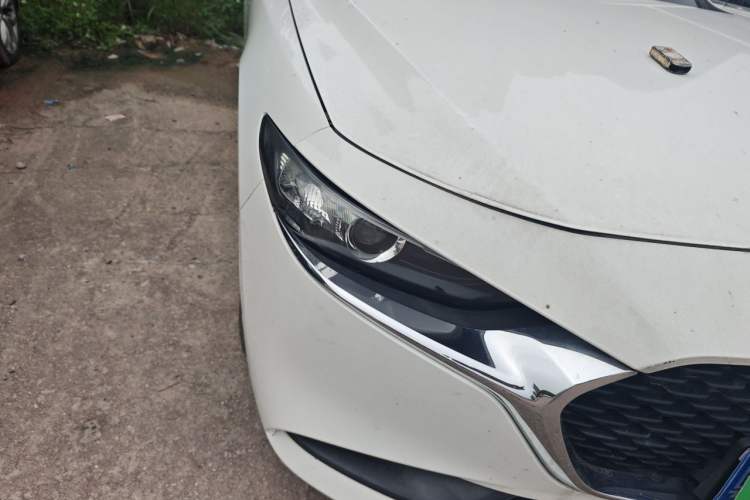 Used Mazda 3 Axela 2021 1.5L Automatic ZhiMei Edition Right Front Headlight