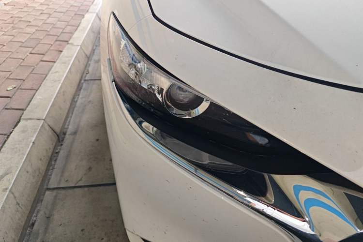 Used Mazda 3 Axela 2021 1.5L Automatic ZhiMei Edition Right Front Headlight