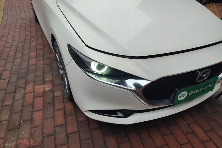 Used Mazda 3 Axela 2021 2.0L Automatic Zhiyao Edition Right Front Headlight