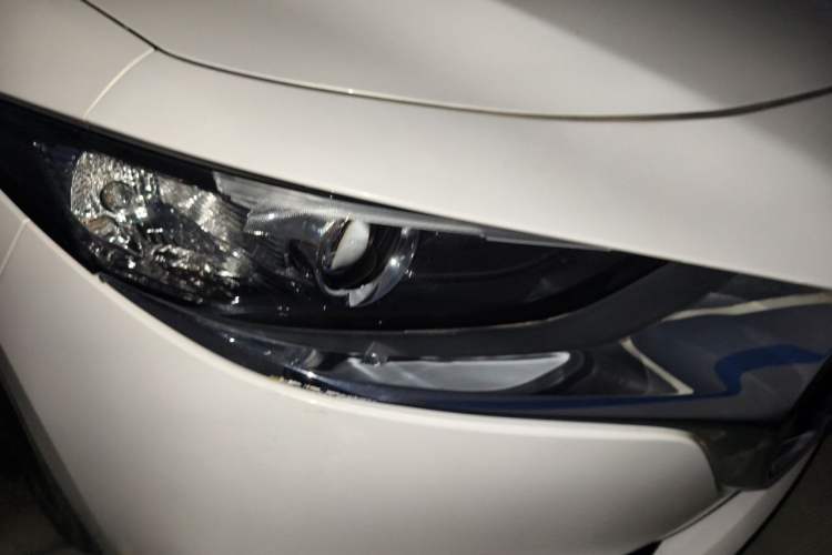 Used Mazda 3 Axela 2021 2.0L Automatic Zhiya Edition Right Front Headlight