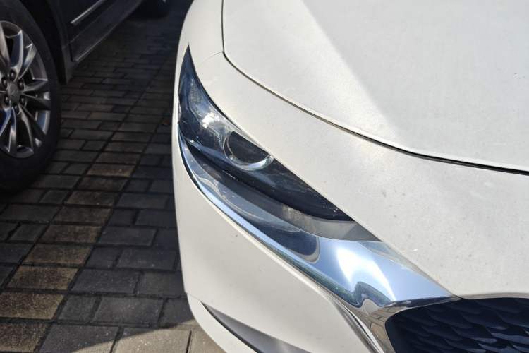 Used Mazda 3 Axela 2021 2.0L Automatic Zhiqing Edition Right Front Headlight