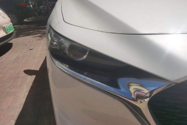 Used Mazda 3 Axela 2021 2.0L Automatic ZhiZun Edition Right Front Headlight