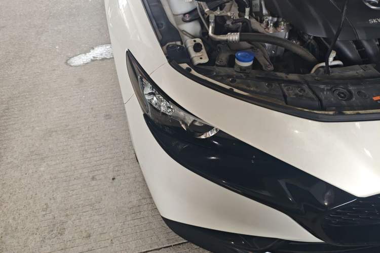 Used Mazda 3 Axela 2021 2.0L Automatic Zhiya Edition Right Front Headlight