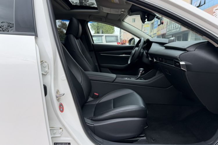 Used Mazda 3 Axela 2021 2.0L Automatic ZhiXuan Edition Right Front Seat