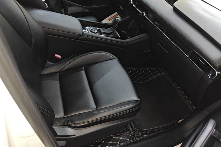 Used Mazda 3 Axela 2021 2.0L Automatic ZhiXuan Edition Right Front Seat