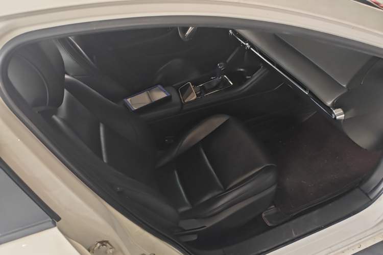 Used Mazda 3 Axela 2021 2.0L Automatic ZhiXuan Edition Right Front Seat