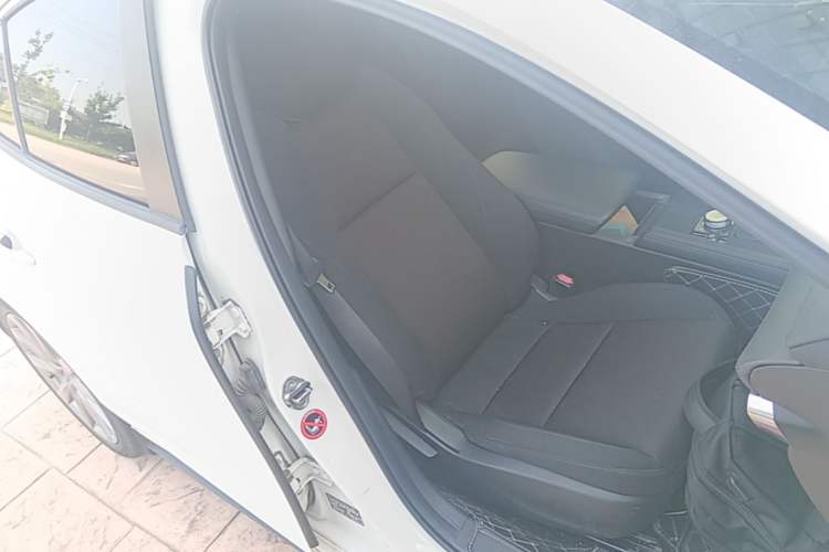 Used Mazda 3 Axela 2021 2.0L Automatic ZhiXuan Edition Right Front Seat
