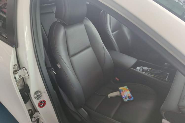 Used Mazda 3 Axela 2021 2.0L Automatic Zhiya Edition Right Front Seat