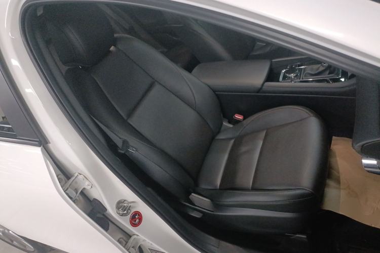 Used Mazda 3 Axela 2021 2.0L Automatic Zhiya Edition Right Front Seat