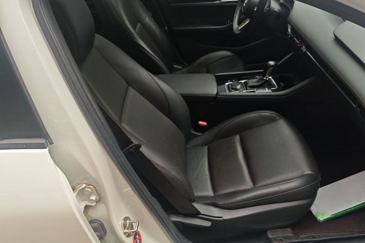 Used Mazda 3 Axela 2021 2.0L Automatic Zhiya Edition Right Front Seat