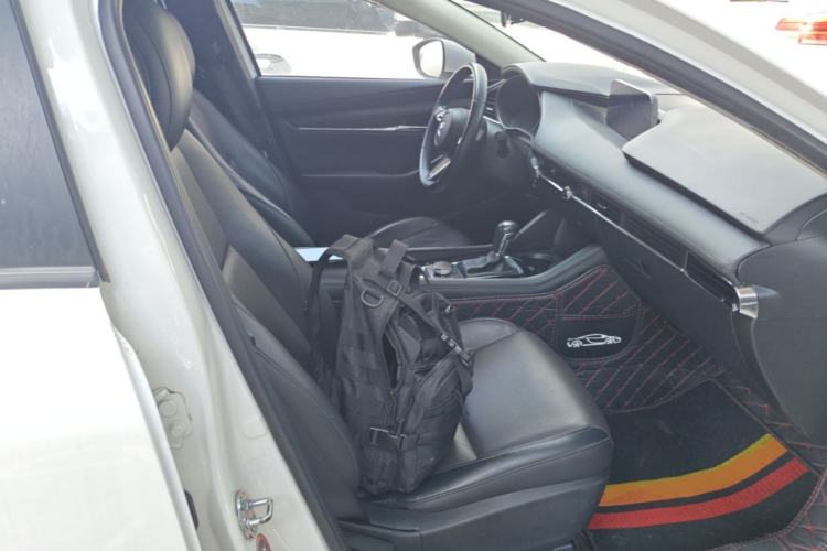 Used Mazda 3 Axela 2021 2.0L Automatic Zhiya Edition Right Front Seat