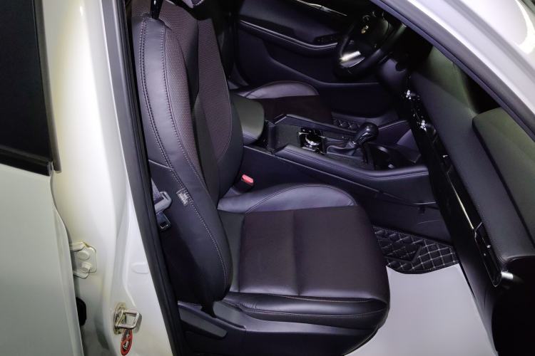 Used Mazda 3 Axela 2021 2.0L Automatic Zhiya Edition Right Front Seat