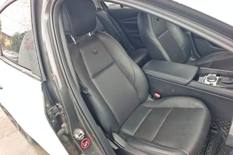 Used Mazda 3 Axela 2021 2.0L Automatic Zhiyao Edition Right Front Seat