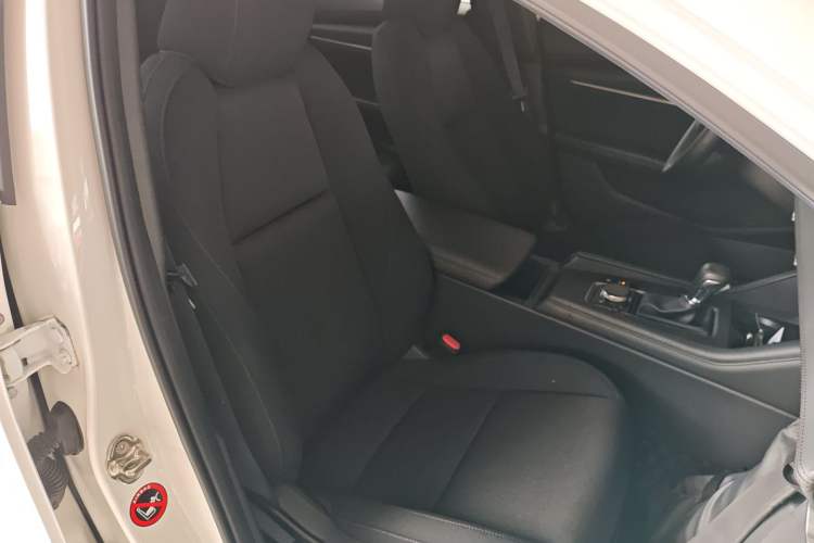 Used Mazda 3 Axela 2021 1.5L Automatic ZhiMei Edition Right Front Seat