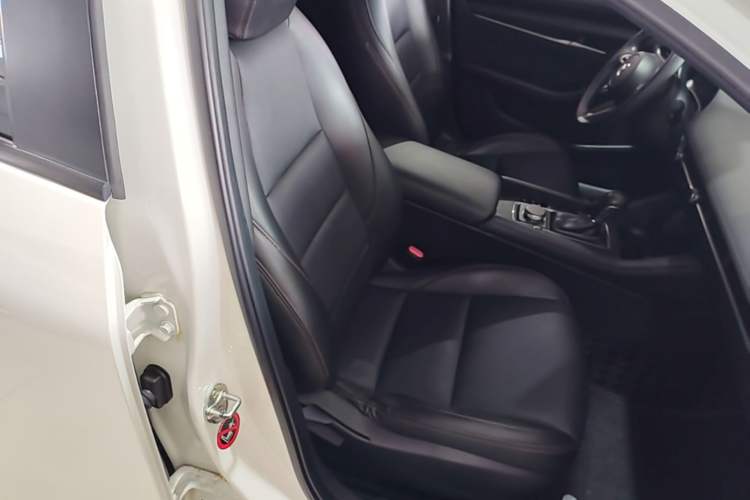 Used Mazda 3 Axela 2021 2.0L Automatic Zhiqing Edition Right Front Seat