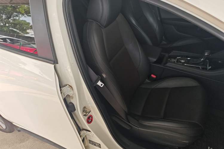 Used Mazda 3 Axela 2021 2.0L Automatic Zhiya Edition Right Front Seat