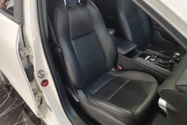 Used Mazda 3 Axela 2021 2.0L Automatic Zhiya Edition Right Front Seat
