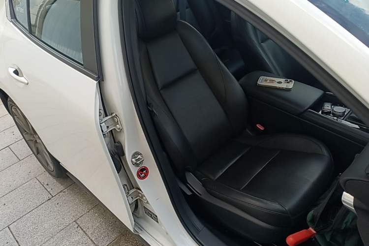 Used Mazda 3 Axela 2021 2.0L Automatic Zhiyao Edition Right Front Seat