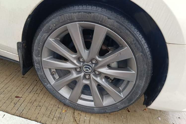 Used Mazda 3 Axela 2021 2.0L Automatic ZhiXuan Edition Right Front Wheel Hub