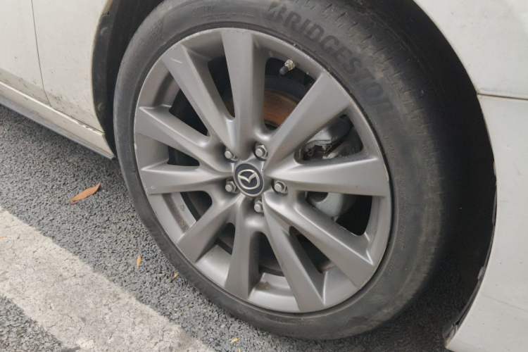 Used Mazda 3 Axela 2021 2.0L Automatic ZhiXuan Edition Right Front Wheel Hub