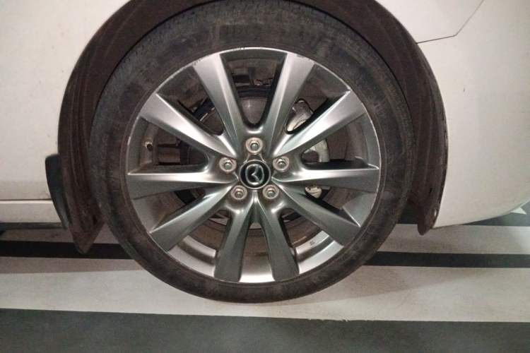 Used Mazda 3 Axela 2021 2.0L Automatic Zhiya Edition Right Front Wheel Hub