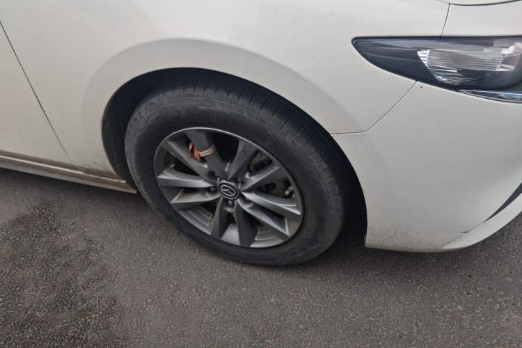 Used Mazda 3 Axela 2021 1.5L Automatic Zhiyue Edition Right Front Wheel Hub