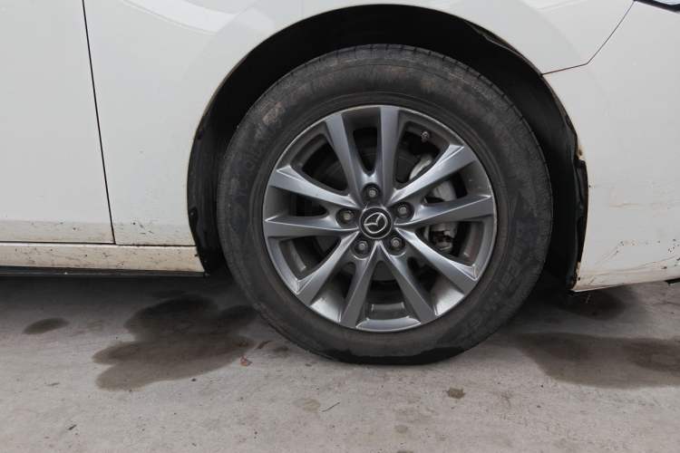 Used Mazda 3 Axela 2021 2.0L Automatic Zhiqing Edition Right Front Wheel Hub