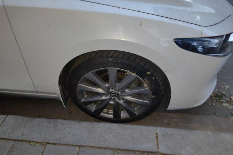 Used Mazda 3 Axela 2021 2.0L Automatic Zhiya Edition Right Front Wheel Hub