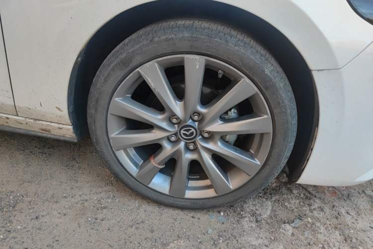 Used Mazda 3 Axela 2021 2.0L Automatic Zhiya Edition Right Front Wheel Hub