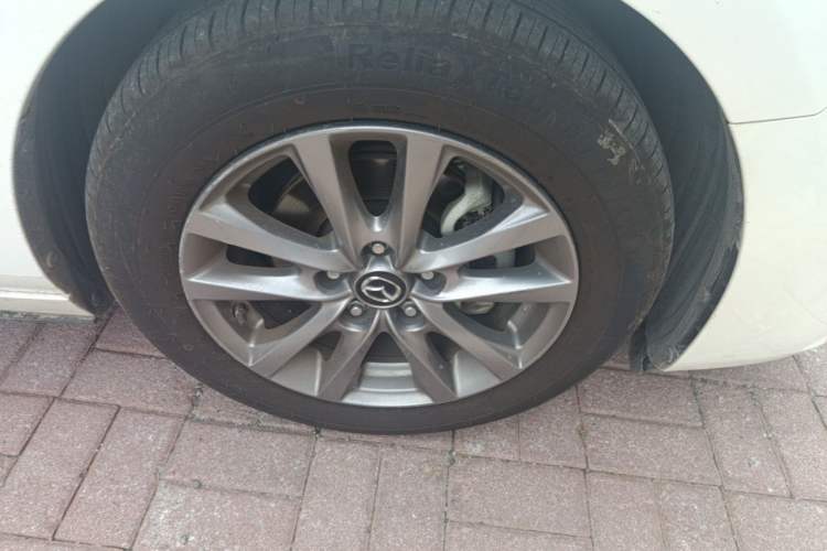 Used Mazda 3 Axela 2021 2.0L Automatic Zhiqing Edition Right Front Wheel Hub