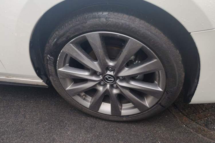 Used Mazda 3 Axela 2021 2.0L Automatic Zhiya Edition Right Front Wheel Hub