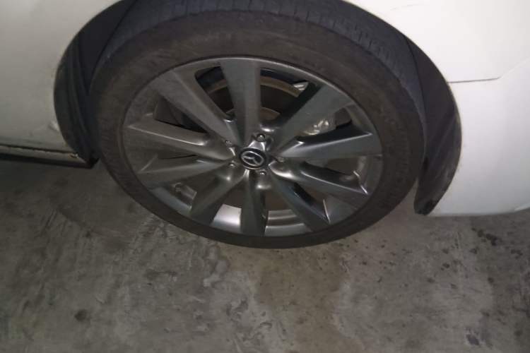 Used Mazda 3 Axela 2021 2.0L Automatic Zhiya Edition Right Front Wheel Hub