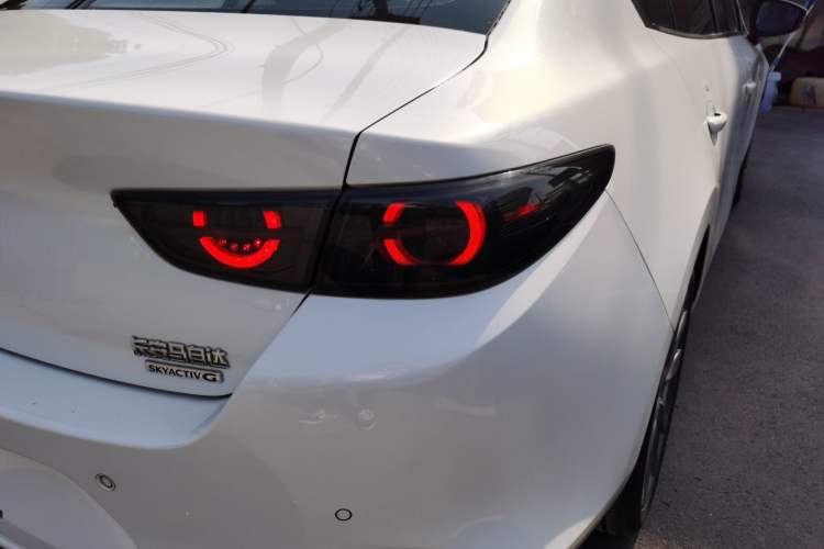 Used Mazda 3 Axela 2021 2.0L Automatic Zhiya Edition Right Rear Taillight