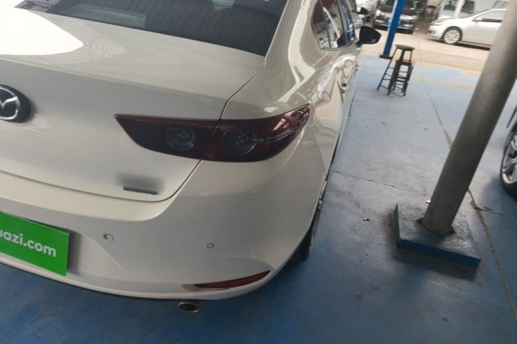 Used Mazda 3 Axela 2021 2.0L Automatic Zhiya Edition Right Rear Taillight