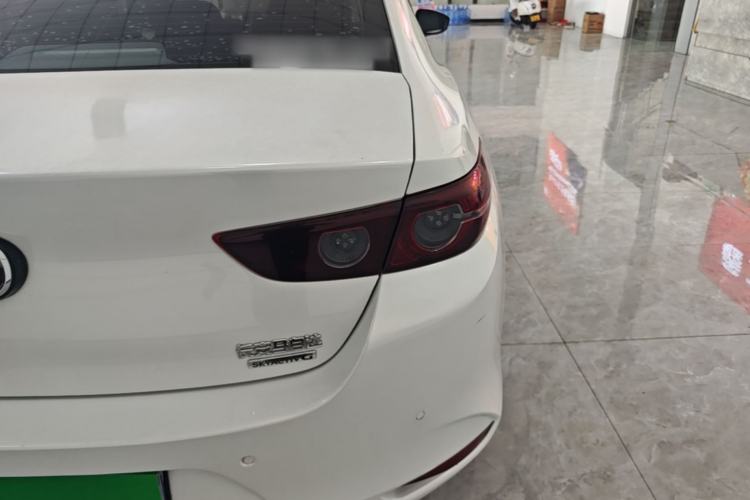 Used Mazda 3 Axela 2021 2.0L Automatic Zhiqing Edition Right Rear Taillight