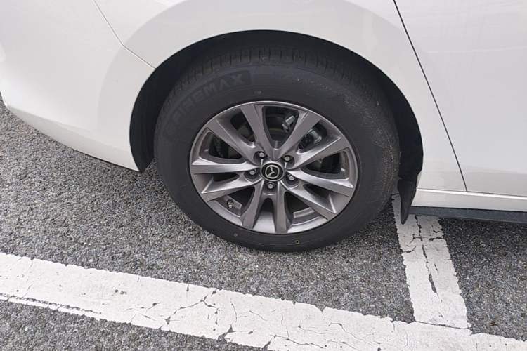 Used Mazda 3 Axela 2021 1.5L Automatic ZhiMei Edition Right Rear Wheel Hub