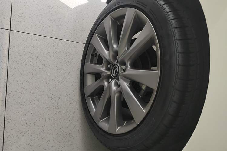 Used Mazda 3 Axela 2021 2.0L Automatic Zhiyao Edition Right Rear Wheel Hub