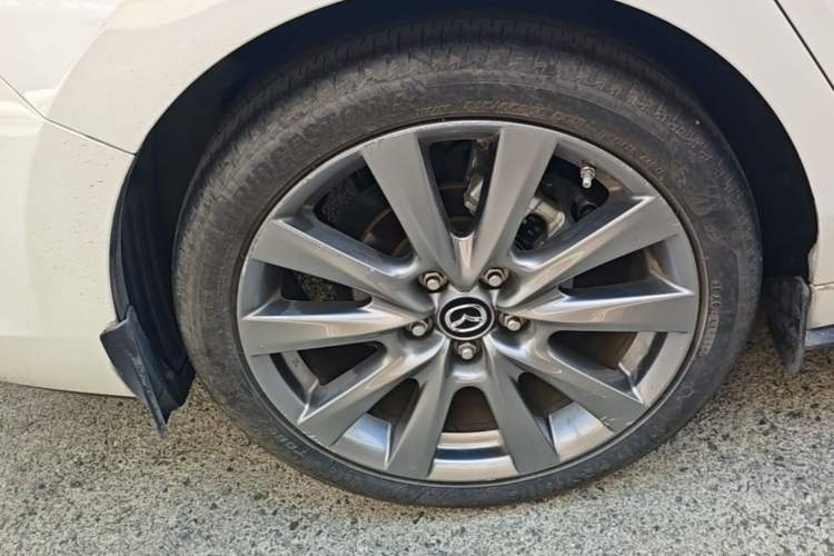 Used Mazda 3 Axela 2021 2.0L Automatic ZhiXuan Edition Right Rear Wheel Hub